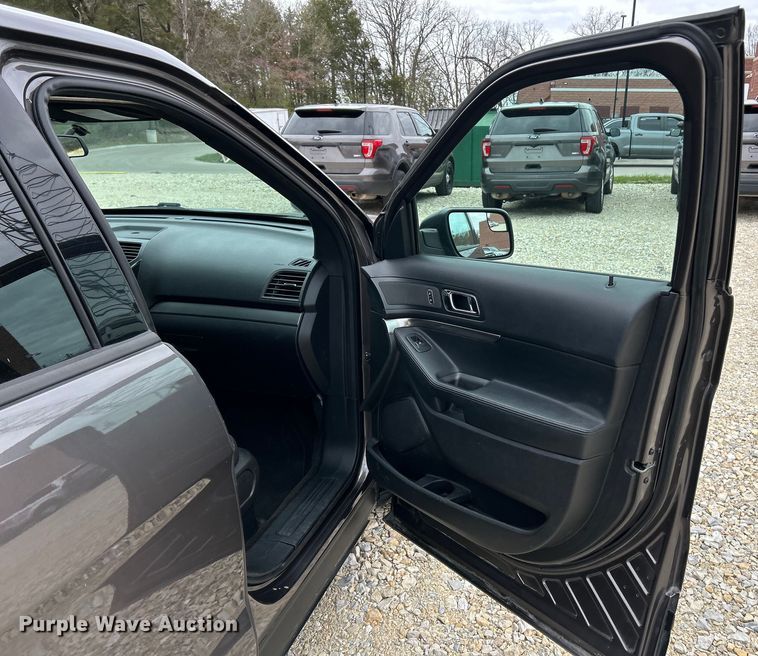 image for item EK4366 2017 Ford Explorer Police Interceptor SUV