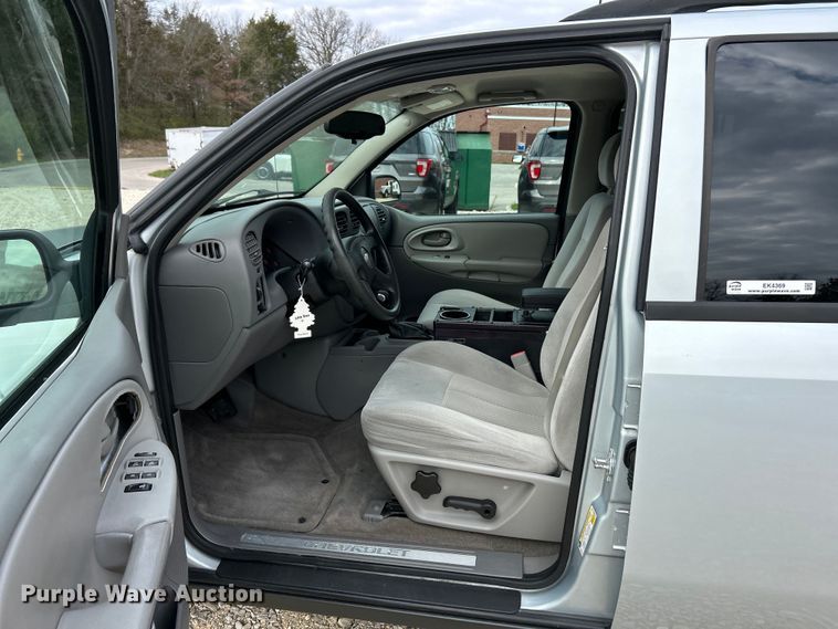 image for item EK4369 2008 Chevrolet Trailblazer LS SUV