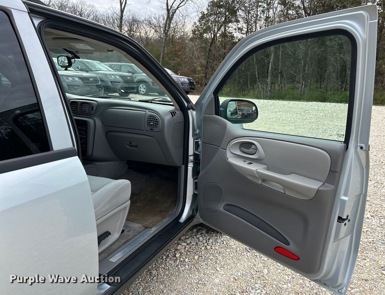 image for item EK4369 2008 Chevrolet Trailblazer LS SUV