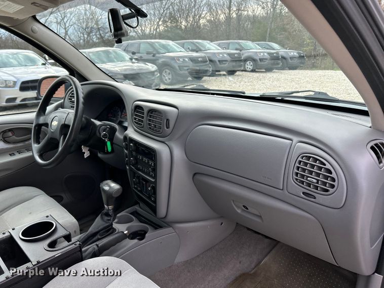 image for item EK4369 2008 Chevrolet Trailblazer LS SUV