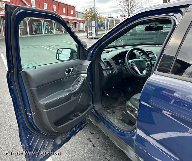 image for item EK4452 2014 Ford Explorer Police Interceptor  SUV