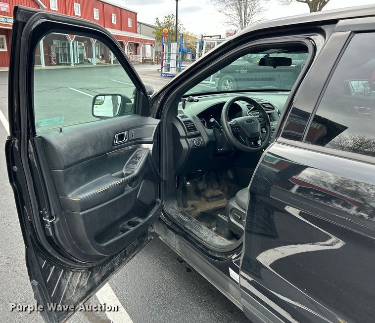 image for item EK4454 2017 Ford Explorer Police Interceptor  SUV