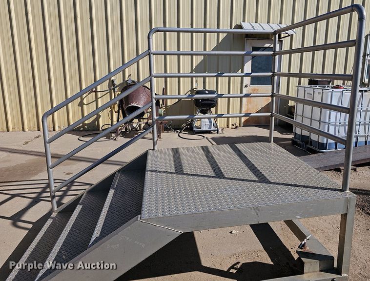 image for item EK5723 (2) metal steps