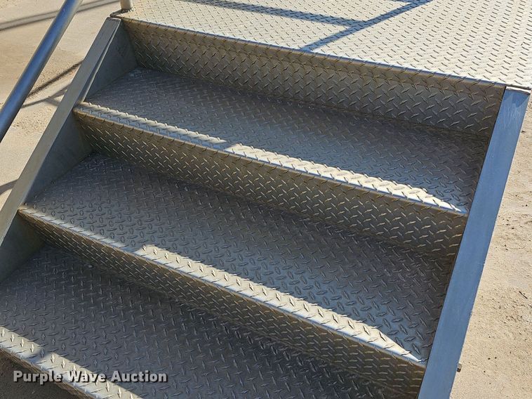 image for item EK5723 (2) metal steps
