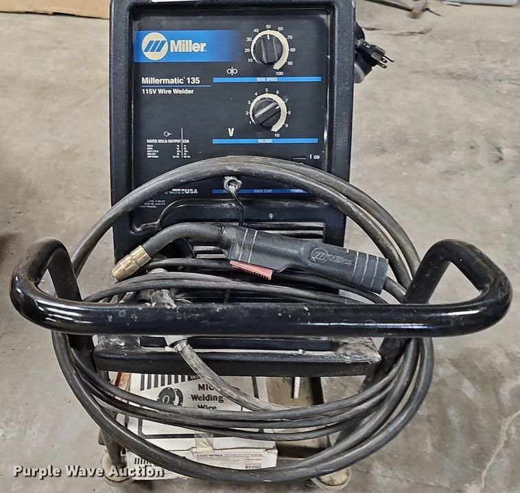 image for item EK5730 Miller Millermatic 135 welder