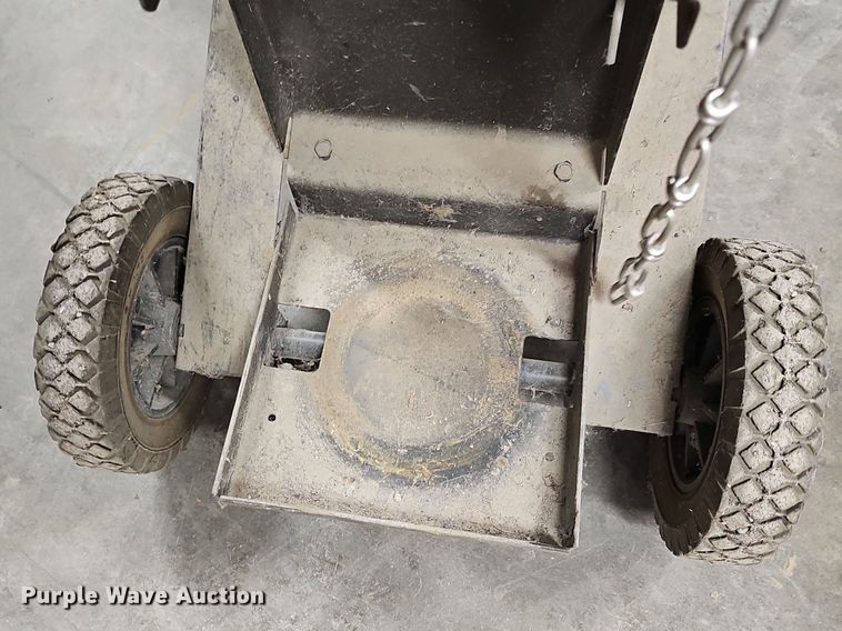 image for item EK5730 Miller Millermatic 135 welder