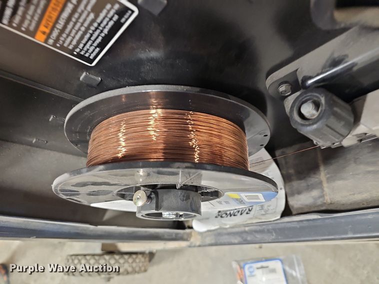 image for item EK5730 Miller Millermatic 135 welder