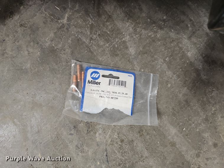 image for item EK5730 Miller Millermatic 135 welder