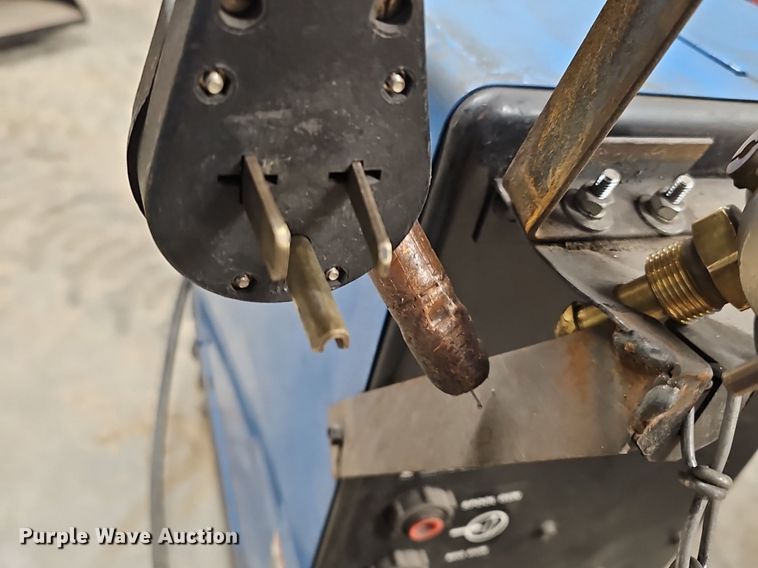 image for item EK5731 Miller  Millermatic 210 welder