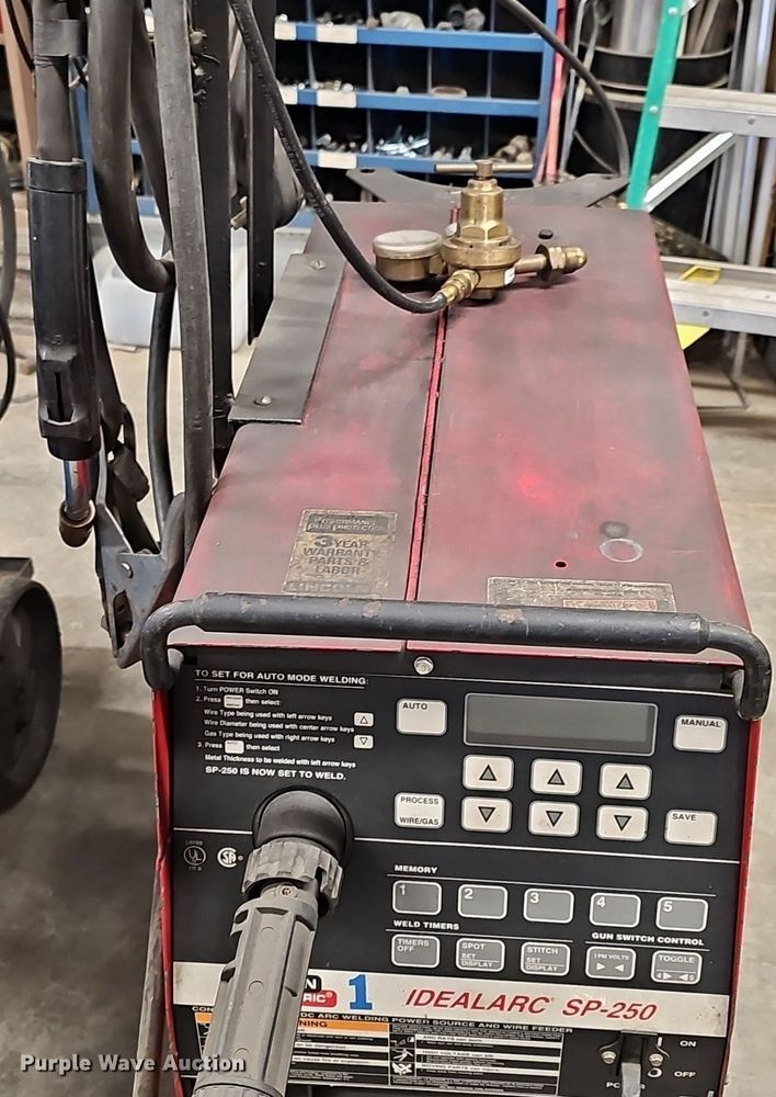image for item EK5732 Lincoln Electric  IdealArc SP250 welder