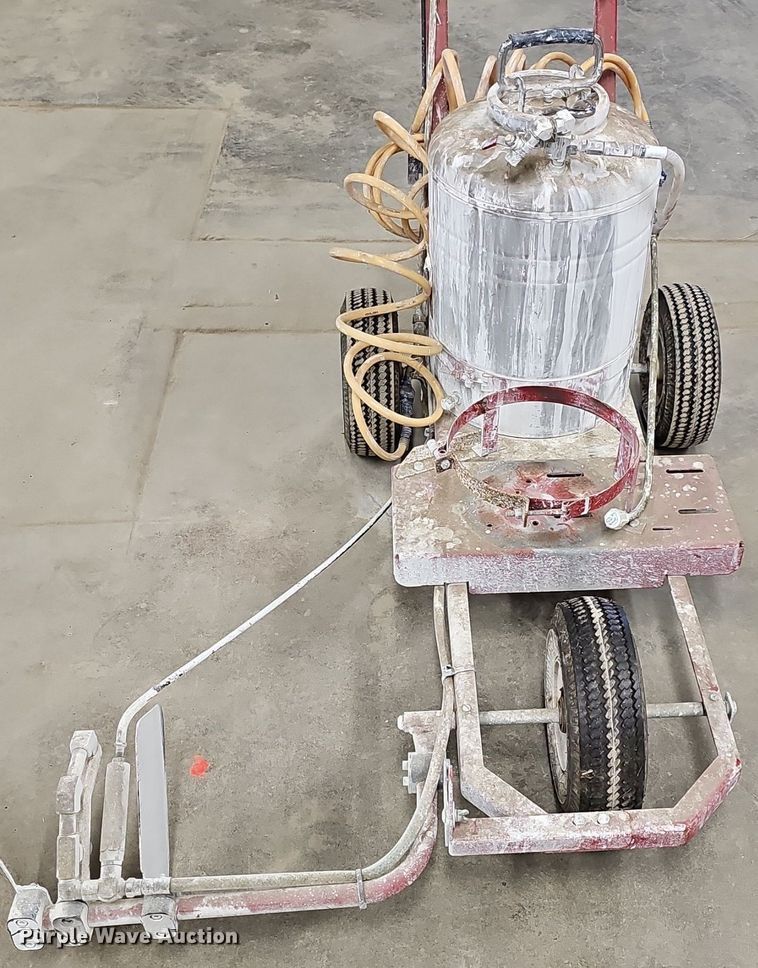 image for item EK5737 Pioneer paint sprayer