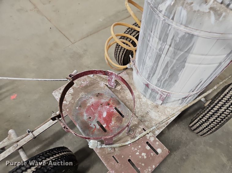 image for item EK5737 Pioneer paint sprayer