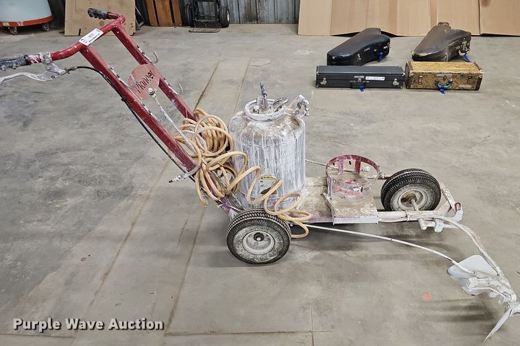 image for item EK5737 Pioneer paint sprayer