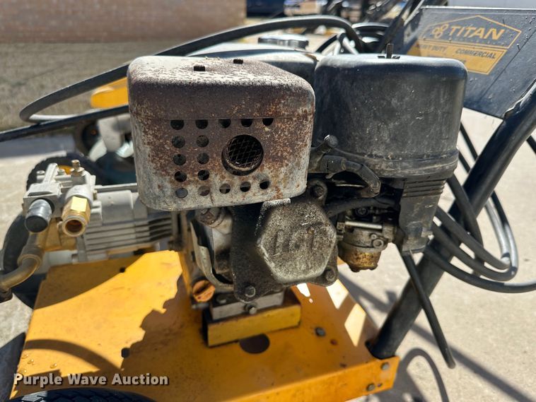 image for item IB9362 Lawn equipment