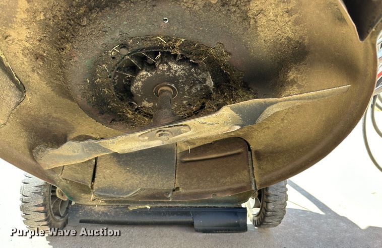 image for item IB9362 Lawn equipment