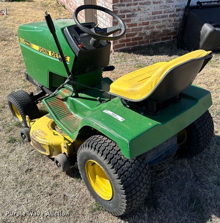 image for item IB9365 John Deere 165 lawn mower