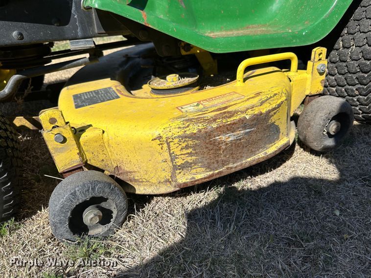 image for item IB9365 John Deere 165 lawn mower