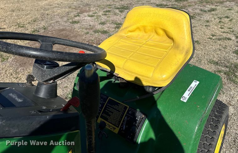 image for item IB9365 John Deere 165 lawn mower