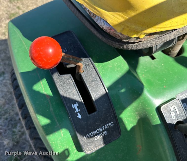 image for item IB9365 John Deere 165 lawn mower