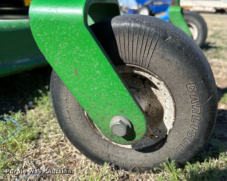 image for item IB9366 John Deere F687 ZTrak ZTR lawn mower