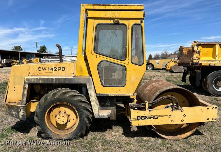 image for item IB9374 Bomag BW142PD single drum vibratory roller