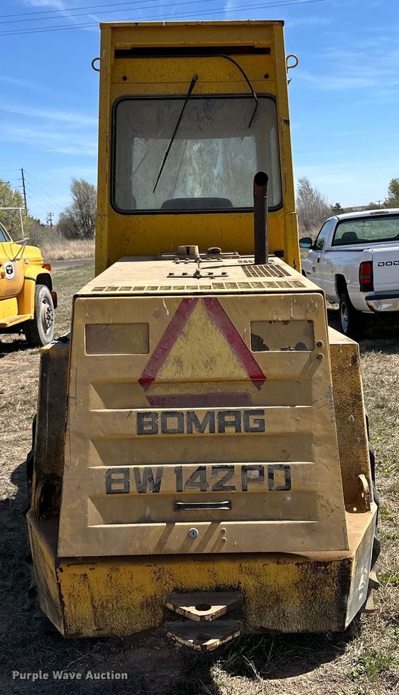 image for item IB9374 Bomag BW142PD single drum vibratory roller