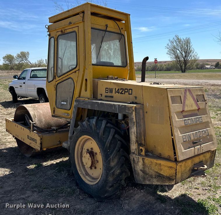 image for item IB9374 Bomag BW142PD single drum vibratory roller