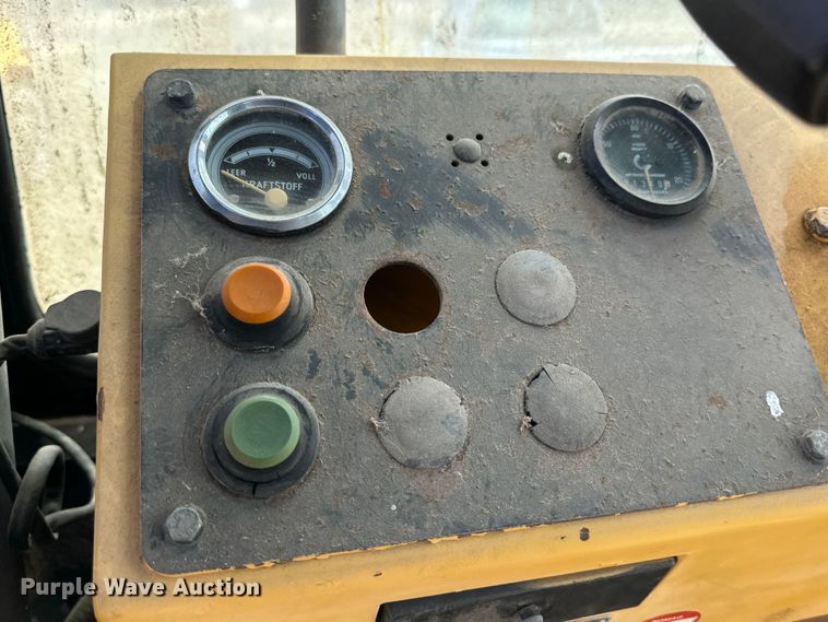 image for item IB9374 Bomag BW142PD single drum vibratory roller