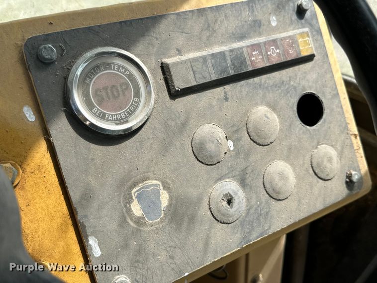 image for item IB9374 Bomag BW142PD single drum vibratory roller