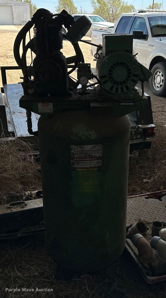 image for item IB9376 Speedaire 1Z722A air compressor