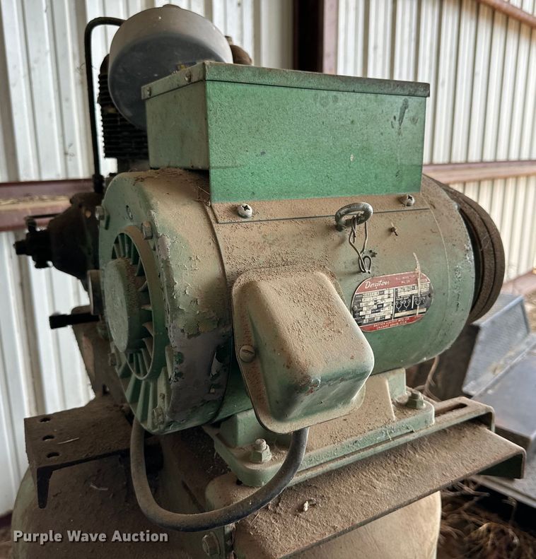 image for item IB9376 Speedaire 1Z722A air compressor