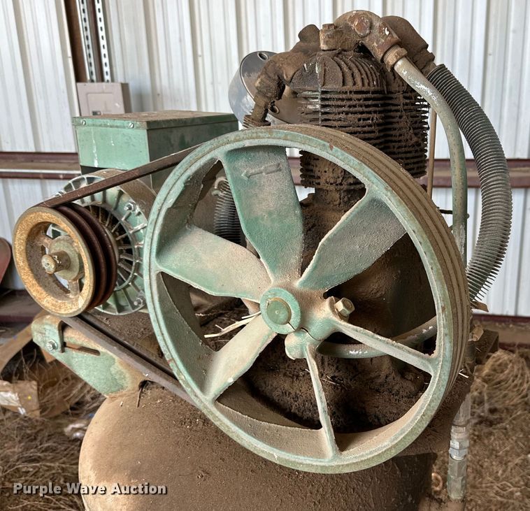 image for item IB9376 Speedaire 1Z722A air compressor