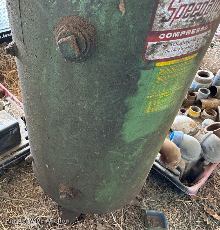 image for item IB9376 Speedaire 1Z722A air compressor