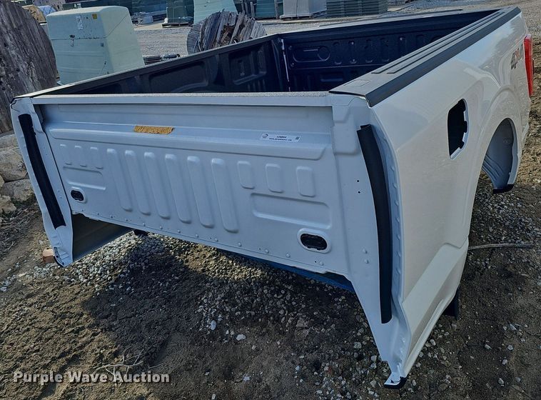 image for item IO9894 2022 Ford F150 pickup truck bed