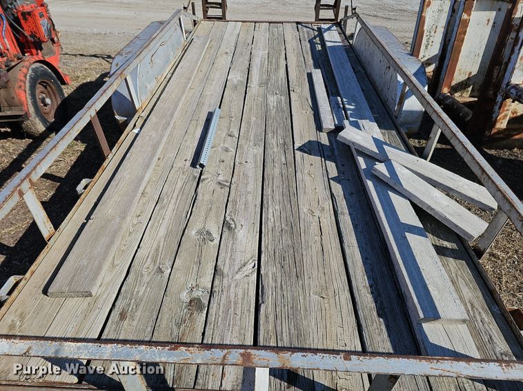 image for item IO9896 Utility trailer