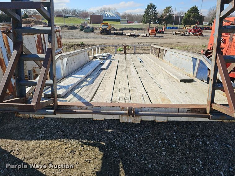 image for item IO9896 Utility trailer