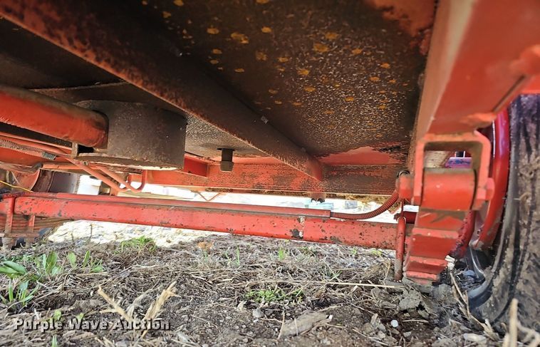 image for item IO9897 1991 Crafco Inc EZ Pour melter applicator