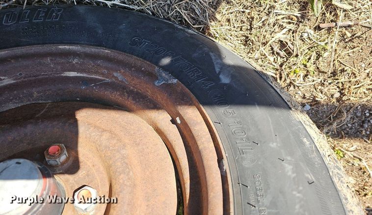 image for item IO9897 1991 Crafco Inc EZ Pour melter applicator