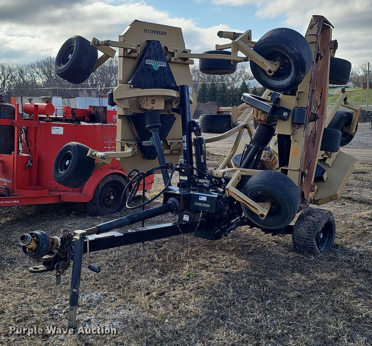 image for item IO9898 Land Pride batwing finish mower