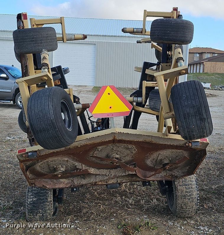 image for item IO9898 Land Pride batwing finish mower