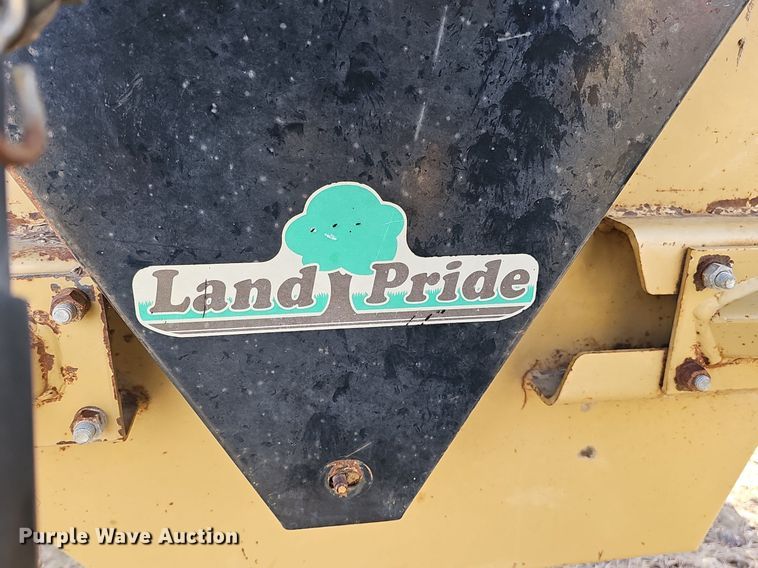 image for item IO9898 Land Pride batwing finish mower