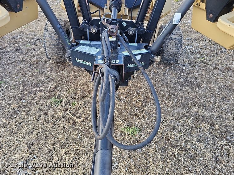 image for item IO9898 Land Pride batwing finish mower