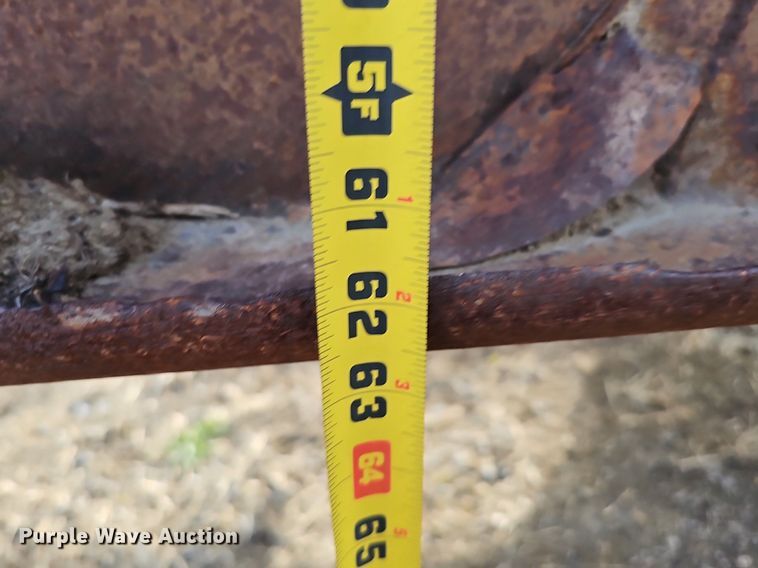 image for item IO9898 Land Pride batwing finish mower