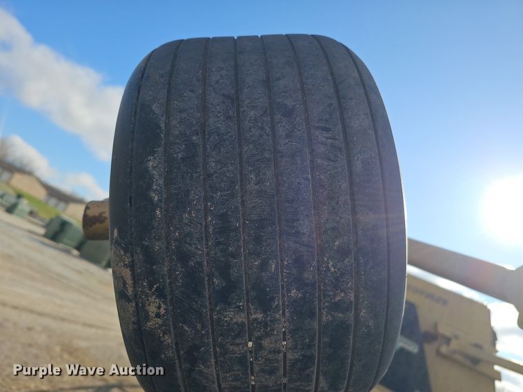 image for item IO9898 Land Pride batwing finish mower