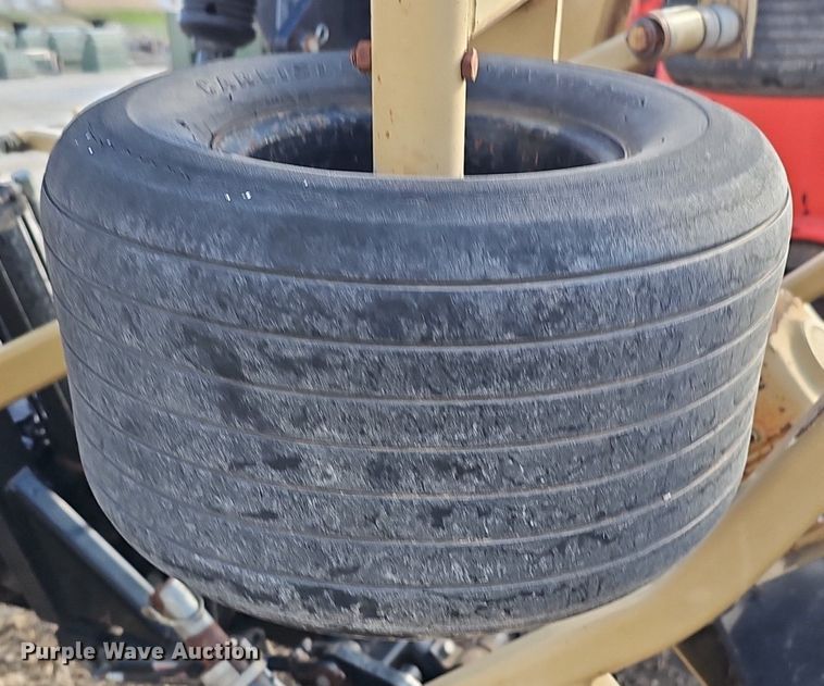 image for item IO9898 Land Pride batwing finish mower