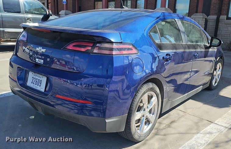 image for item IO9904 2013 Chevrolet Volt 