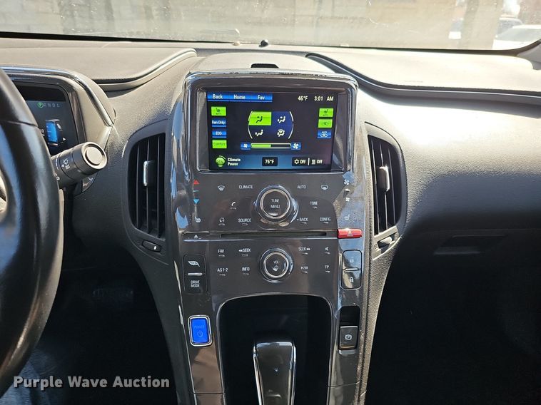image for item IO9904 2013 Chevrolet Volt 