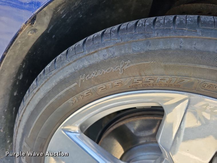 image for item IO9904 2013 Chevrolet Volt 