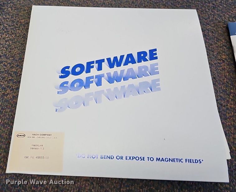 image for item IO9905 Hach DR/890 colorimeter