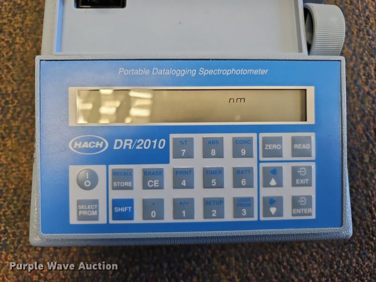 image for item IO9906 Hach DR/2010 spectrophotometer